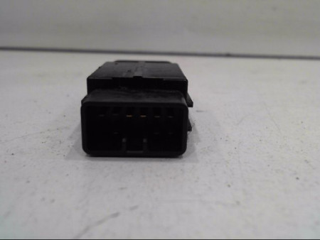 BOUTON DE WARNING TOYOTA HI-ACE