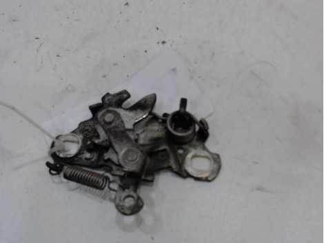 SERRURE CAPOT PEUGEOT 208