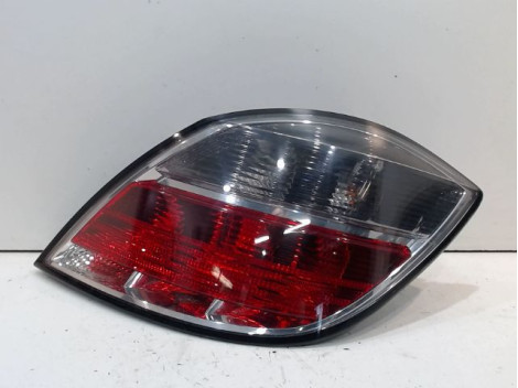 FEU ARRIERE DROIT OPEL ASTRA