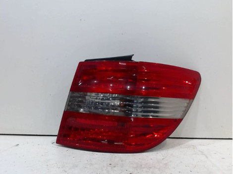 FEU ARRIERE DROIT MERCEDES CLASSE B