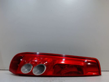 FEU ARRIERE GAUCHE  FORD FIESTA