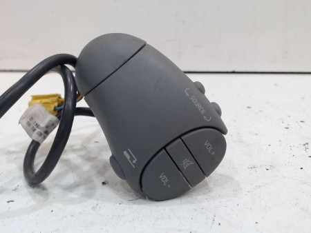 COMMANDE AUTORADIO RENAULT TWINGO