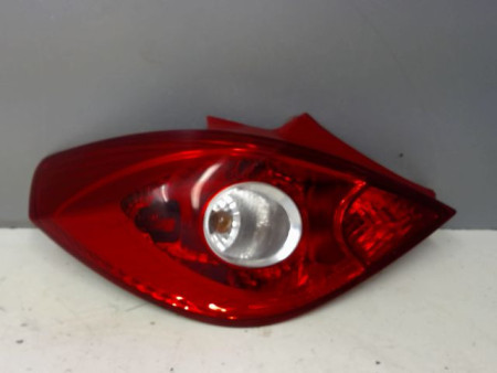 FEU ARRIERE GAUCHE  OPEL CORSA