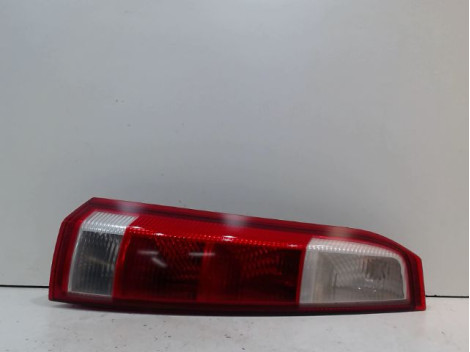 FEU ARRIERE GAUCHE  OPEL MERIVA