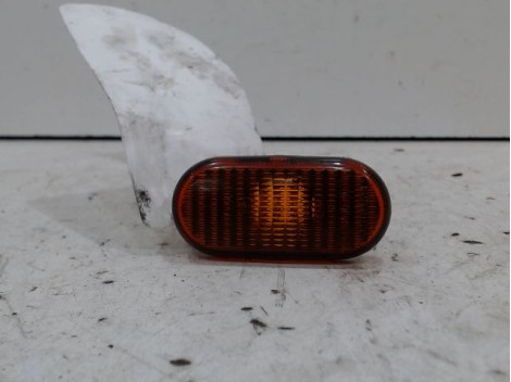 REPETITEUR AILE DROIT RENAULT MEGANE