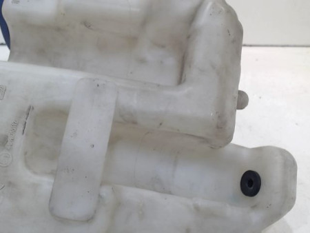 RESERVOIR LAVE-GLACE AVANT MERCEDES CLASSE A