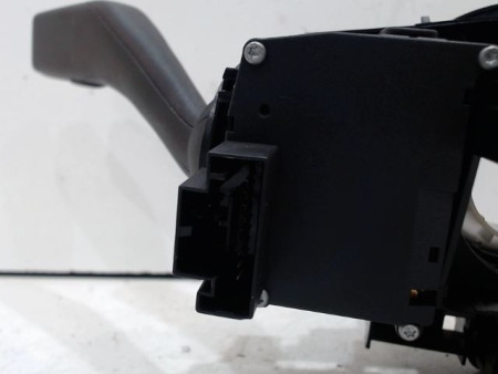 BLOC COMMODOS VOLKSWAGEN UP