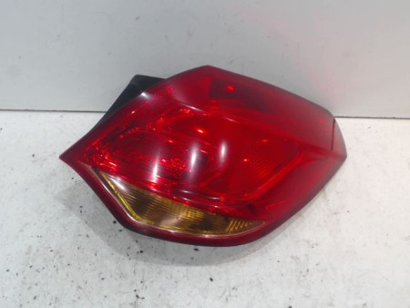 FEU ARRIERE DROIT OPEL ASTRA
