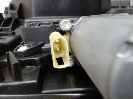 MECANISME+MOTEUR LEVE-GLACE AVANT GAUCHE FORD FUSION