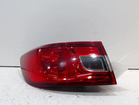 FEU ARRIERE GAUCHE  RENAULT CLIO