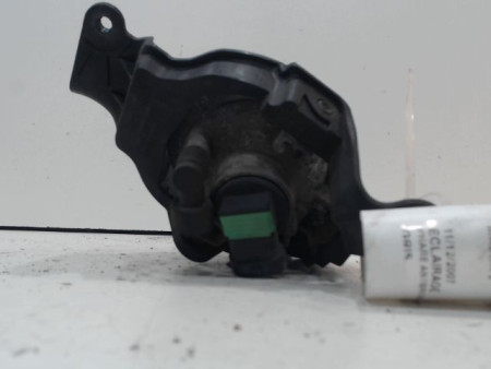 PHARE ANTIBROUILLARD AVANT DROIT MAZDA 2