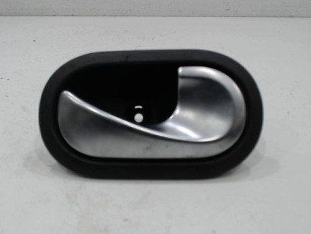 POIGNEE INTERIEURE PORTE AVANT DROIT RENAULT MEGANE