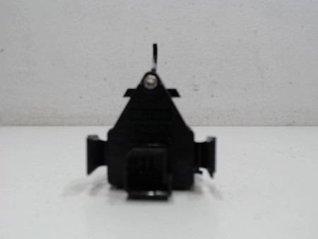 BOUTON DE WARNING MERCEDES CLASSE B