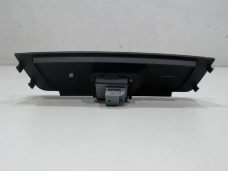 COMMANDE LEVE-GLACE PORTE AVD AUDI A1