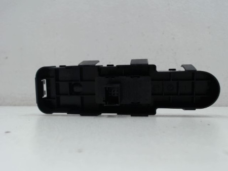 COMMANDE LEVE-GLACE PORTE AVD PEUGEOT 308