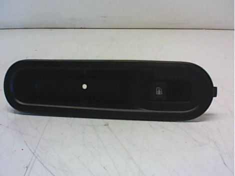 COMMANDE LEVE-GLACE PORTE AVD RENAULT TWINGO
