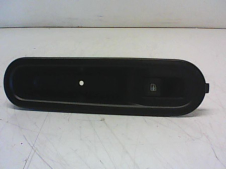 COMMANDE LEVE-GLACE PORTE AVD RENAULT TWINGO