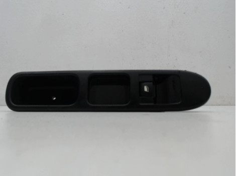 COMMANDE LEVE-GLACE PORTE AVD CITROEN C3