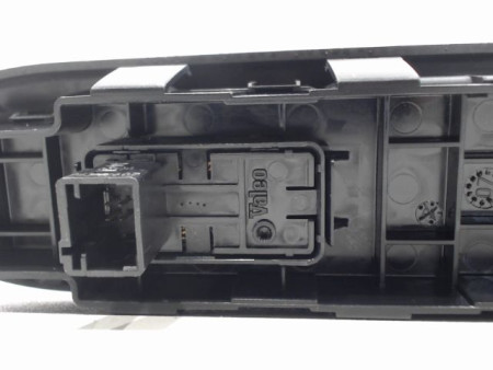 COMMANDE LEVE-GLACE PORTE AVD CITROEN C3