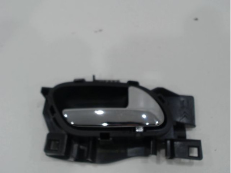 POIGNEE INTERIEURE PORTE AVANT DROIT CITROEN C4