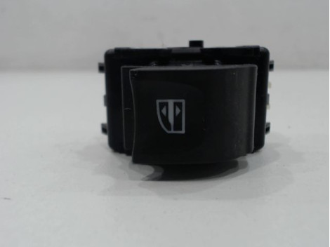 COMMANDE LEVE-GLACE PORTE AVD RENAULT CLIO