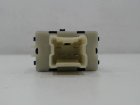 COMMANDE LEVE-GLACE PORTE AVD RENAULT CLIO