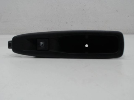 COMMANDE LEVE-GLACE PORTE ARG RENAULT CAPTUR