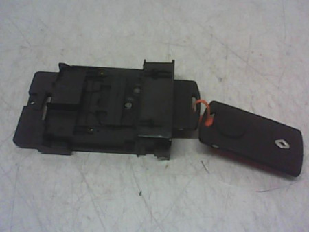LECTEUR DE CARTE RENAULT LAGUNA