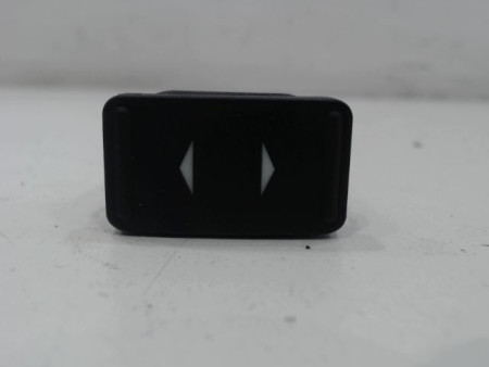COMMANDE LEVE-GLACE PORTE AVD FORD FOCUS