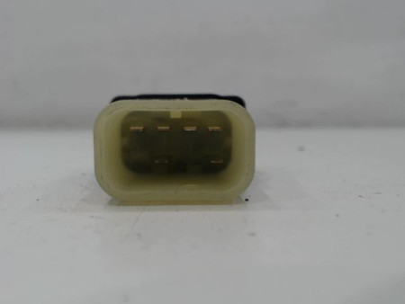 COMMANDE LEVE-GLACE PORTE AVD FORD FOCUS