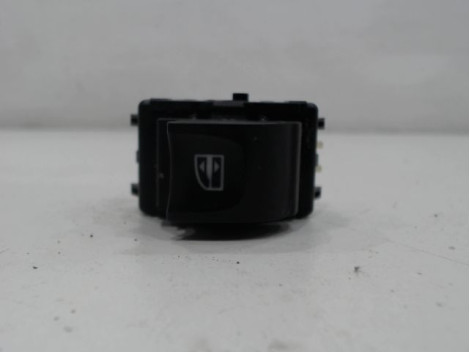 COMMANDE LEVE-GLACE PORTE AVD RENAULT CLIO