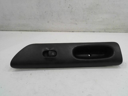 COMMANDE LEVE-GLACE PORTE AVD RENAULT ESPACE