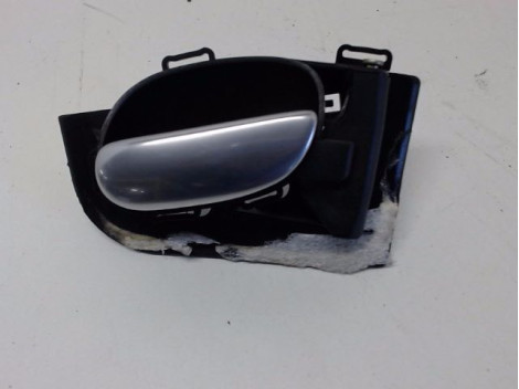 POIGNEE INTERIEURE PORTE AVANT DROIT PEUGEOT 206 3P
