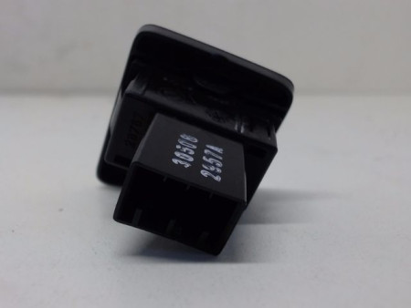 COMMANDE LEVE-GLACE PORTE AVD FIAT 500 2007-