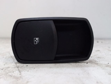 COMMANDE LEVE-GLACE PORTE AVD OPEL CORSA