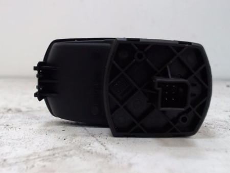 COMMANDE LEVE-GLACE PORTE AVD OPEL CORSA