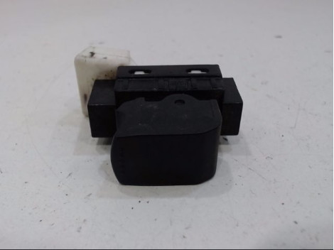 COMMANDE LEVE-GLACE PORTE AVD NISSAN PIXO