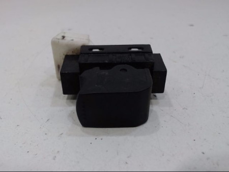 COMMANDE LEVE-GLACE PORTE AVD NISSAN PIXO