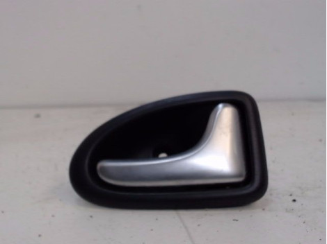 POIGNEE INTERIEURE PORTE ARRIERE DROIT RENAULT CLIO II PH.2 01-06