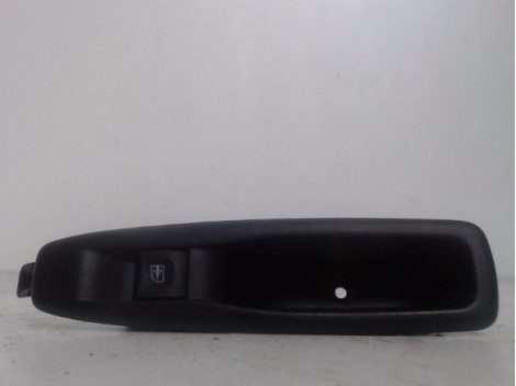 COMMANDE LEVE-GLACE PORTE ARD RENAULT CLIO