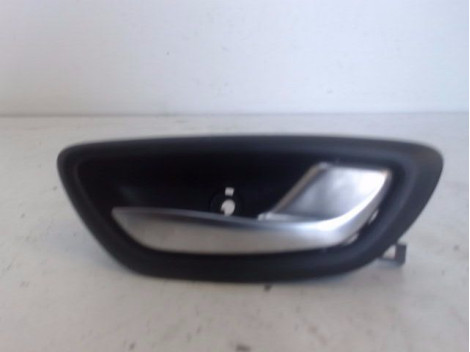 POIGNEE INTERIEURE PORTE AVANT DROIT RENAULT SCENIC
