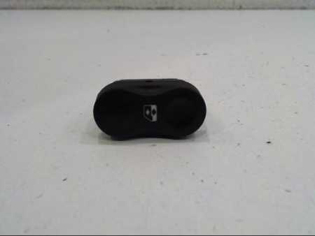 COMMANDE LEVE-GLACE PORTE AVD DACIA DUSTER