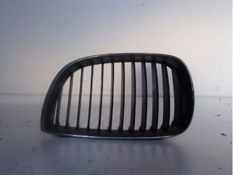 GRILLE CALANDRE GAUCHE B.M.W. SERIE 1