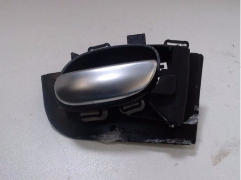 POIGNEE INTERIEURE PORTE AVANT DROIT PEUGEOT 206