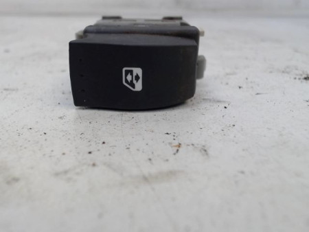 COMMANDE LEVE-GLACE PORTE ARD RENAULT MEGANE