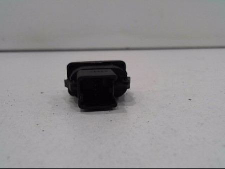 COMMANDE LEVE-GLACE PORTE AVD FORD FOCUS
