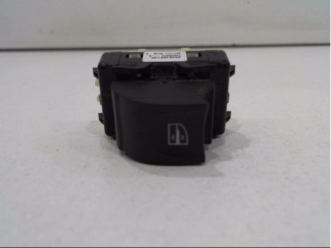 COMMANDE LEVE-GLACE PORTE AVD RENAULT CLIO
