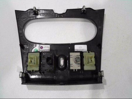COMMANDE LEVE-GLACE PORTE AVG DACIA SANDERO