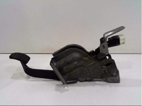 PEDALE DE FREIN DACIA SANDERO