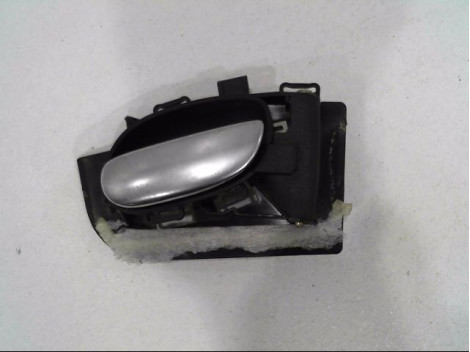 POIGNEE INTERIEURE PORTE AVANT DROIT PEUGEOT 206